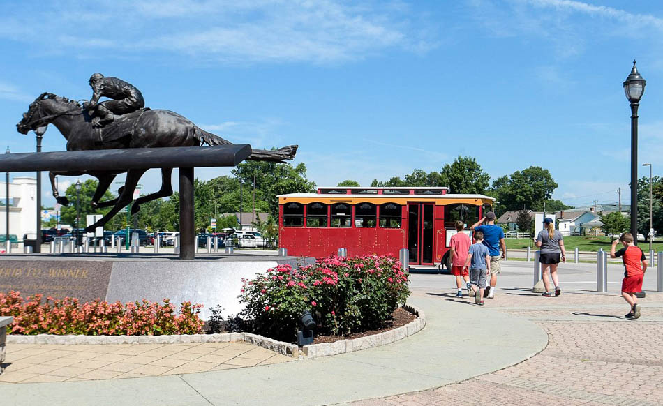 Old Fashioned Express trolley tour at Churchill Downs
